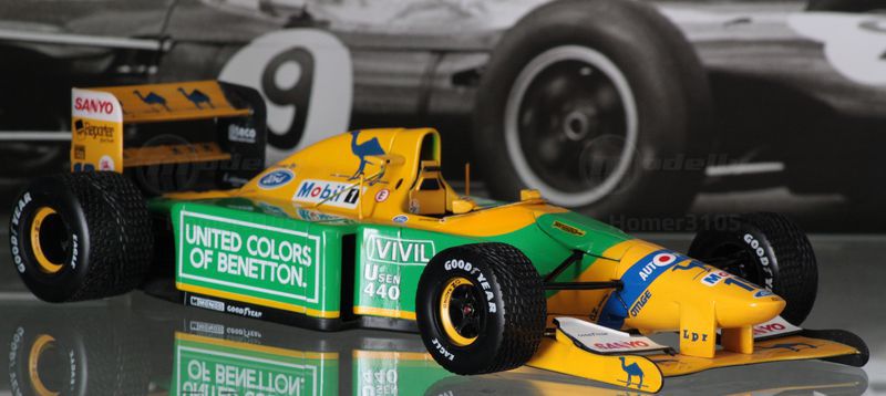 Benetton Ford B192 modelcar, Minichamps 1:18 in racing / multicolored 
