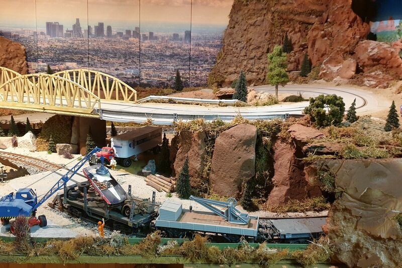 Vanishing Point Valley - 1:32 Slottrack Image 10