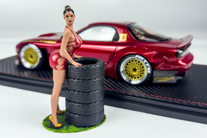 Girls & Cars Image 10