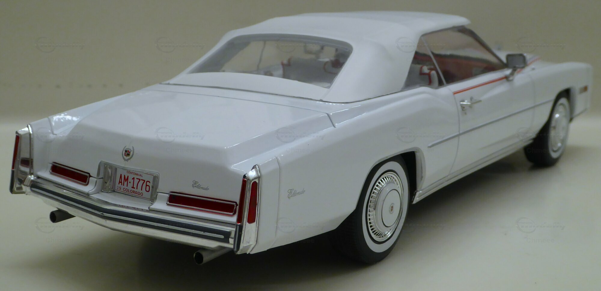 Diecast Cadillac Eldorado convertible modelcar MCG by 1:18 | Modelly